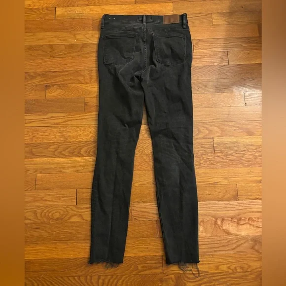 Madewell 9” High Rise Skinny Jeans in Black Sea - Picture 9 of 9